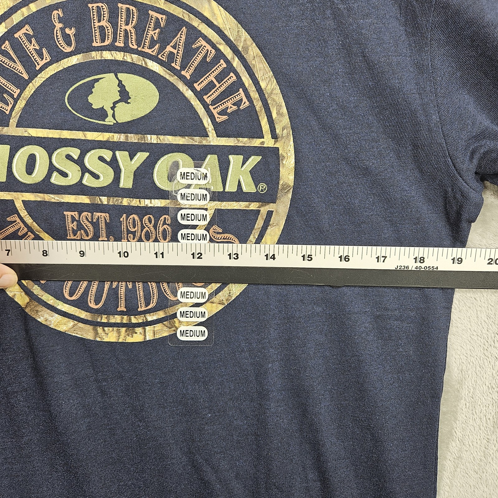 Mossy Oak Shirt Mens Medium Blue Live & Breathe Outdoors Camo Graphic Tee gallery