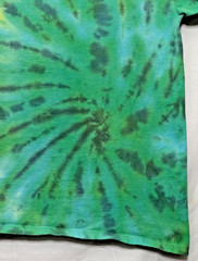 Handmade Tie Dye Radial Spiral Pattern Green Yellow XL Shirt 23″ W X 28″ L