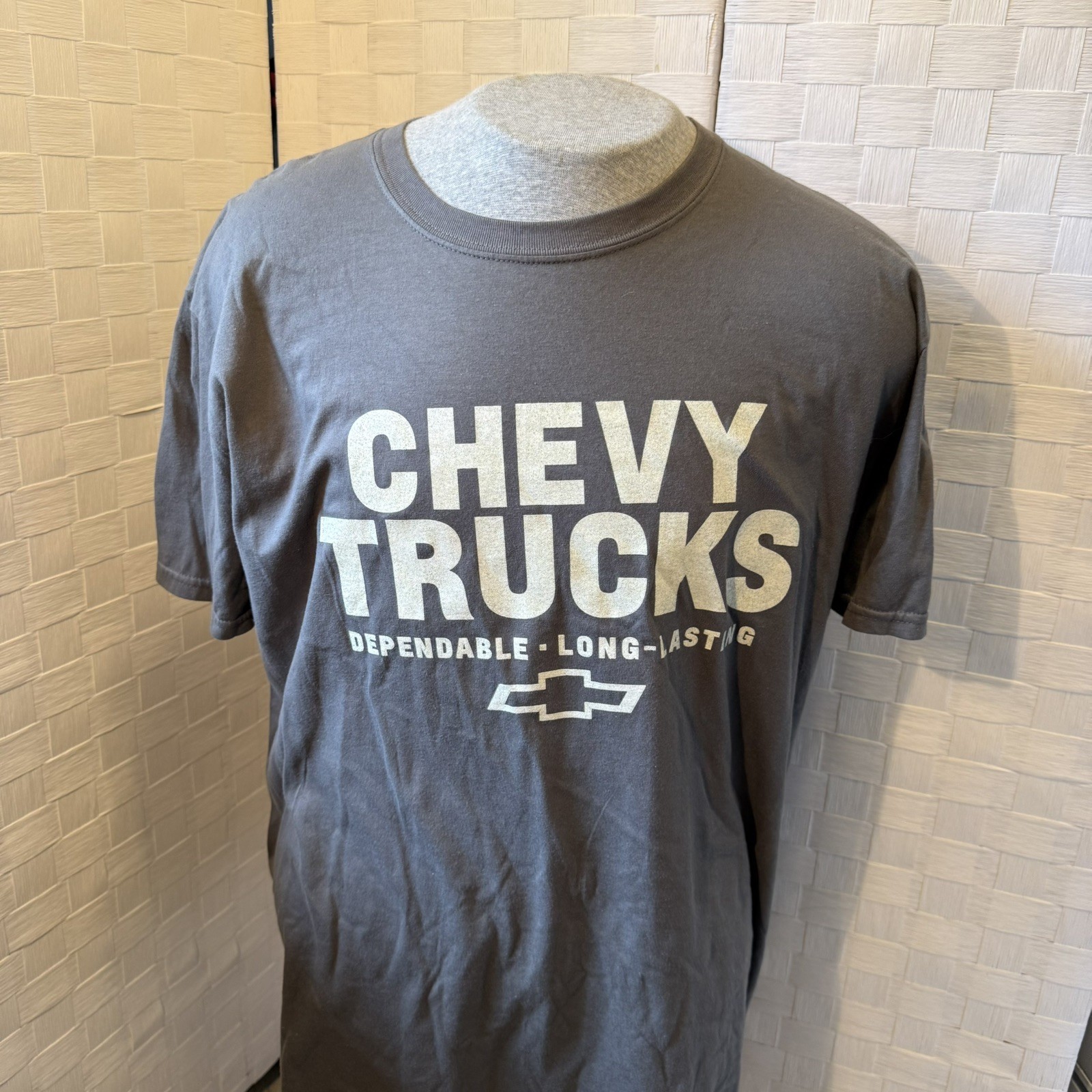 Mens Vintage T Shirt CHEVY TRUCKS DEPENDABLE LONG LASTING Size L Gilden Gray B gallery
