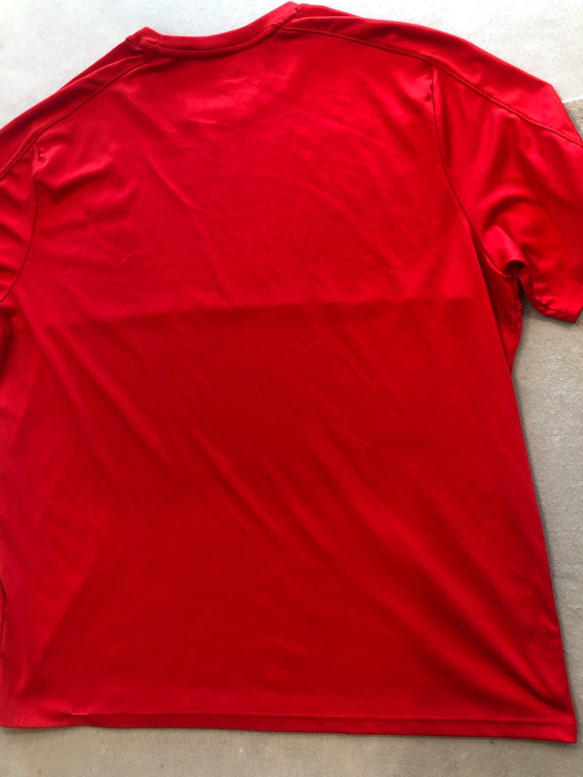 Under Armour Shirt Men's 3XL Red Loose Fit Activewear Casual Tee gallery