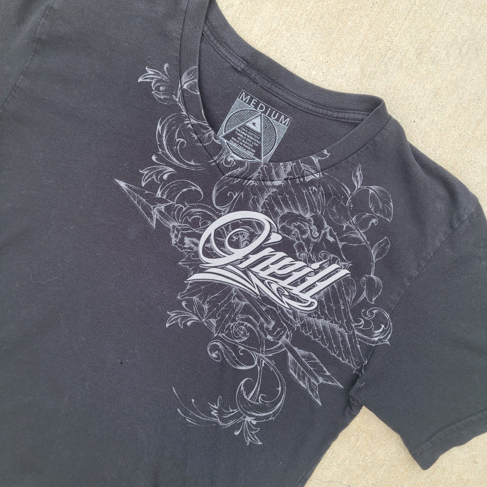 Y2K Oneill Mens V Neck T-Shirt Black Medium Short Sleeve Crew Neck Surf Wear gallery