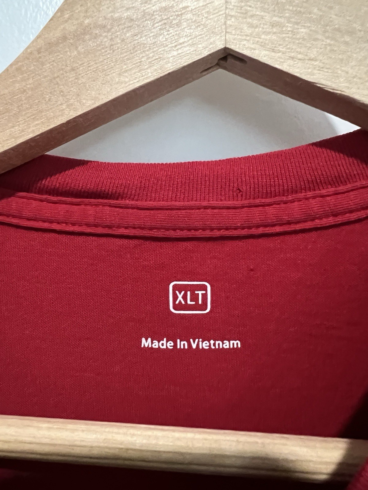 Apple Store Employee T-Shirt Tee Red Cotton USA Mens Xtra Large XL gallery