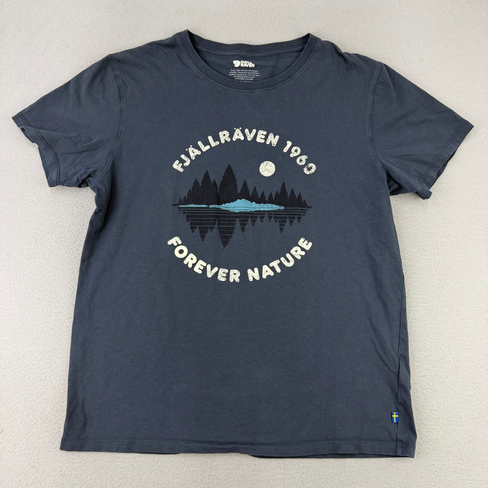 Fjallraven Forest Mirror T-Shirt Mens XL Graphic Tee Outdoor Casual Short Sleeve gallery