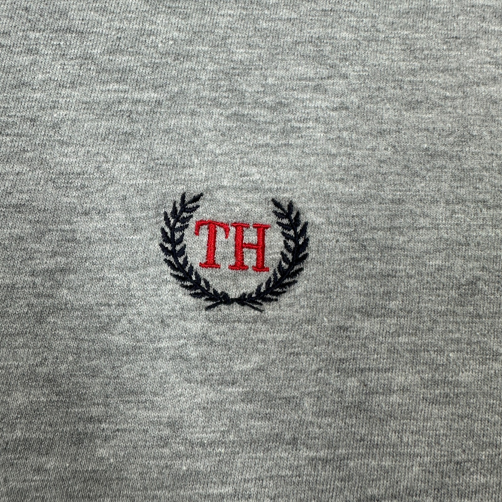 Tommy Hilfiger Challenge V Neck Gray Y2K T-Shirt - Size XXL gallery