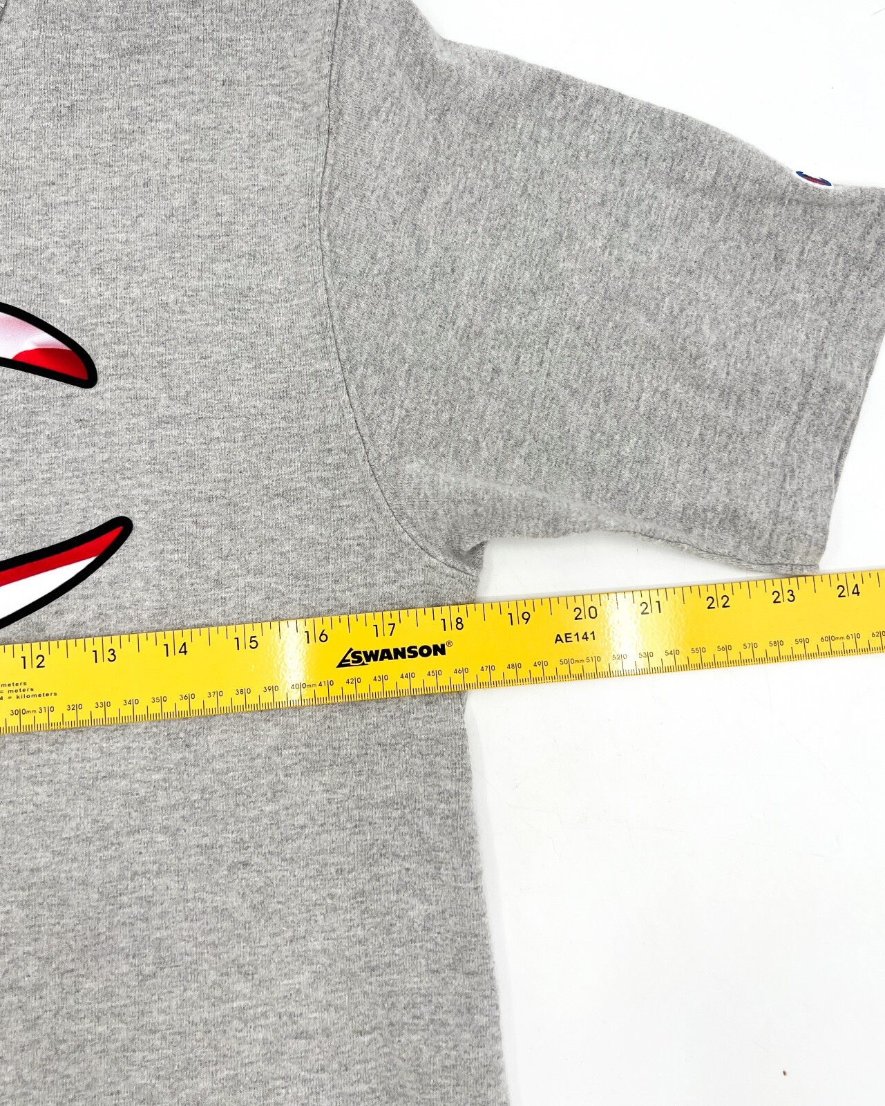Champion Shirt Men Teens Medium Gray Short Sleeve Pull on Logo gallery