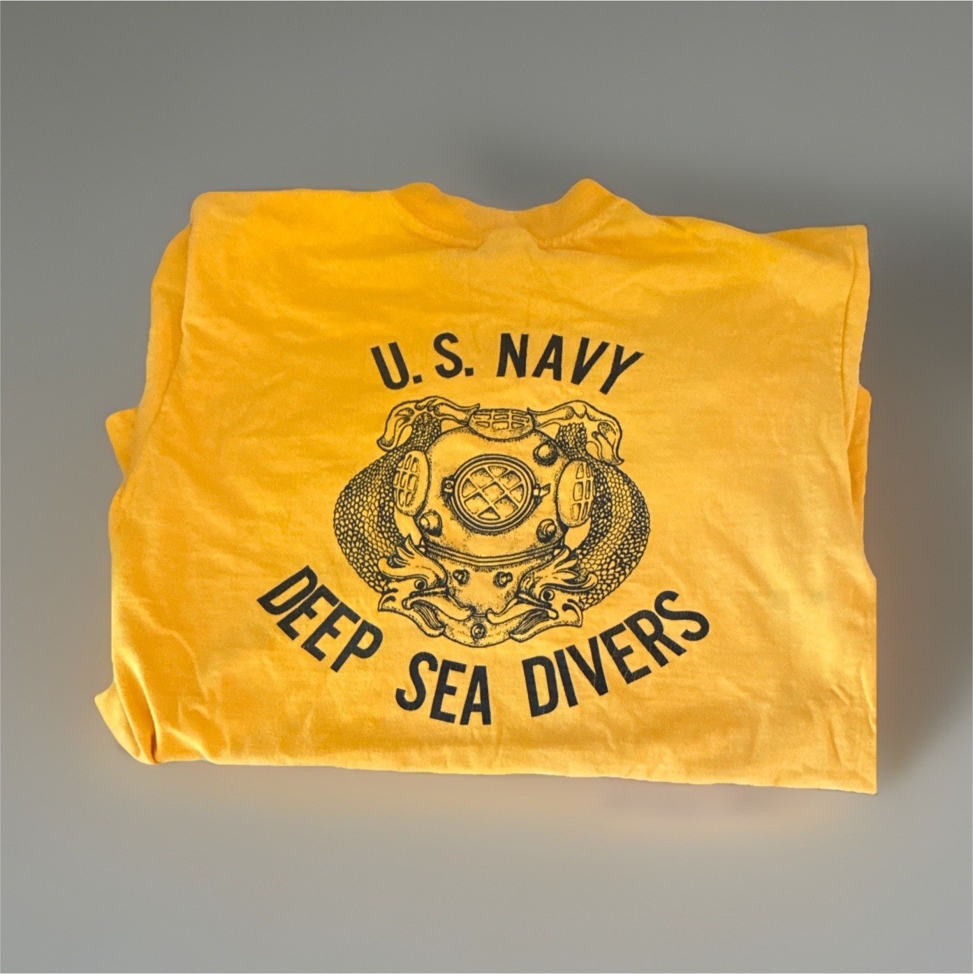VTG Hanes Beefy-T Men’s L Yellow US Navy Deep Sea Divers Graphic made/USA VHTF gallery
