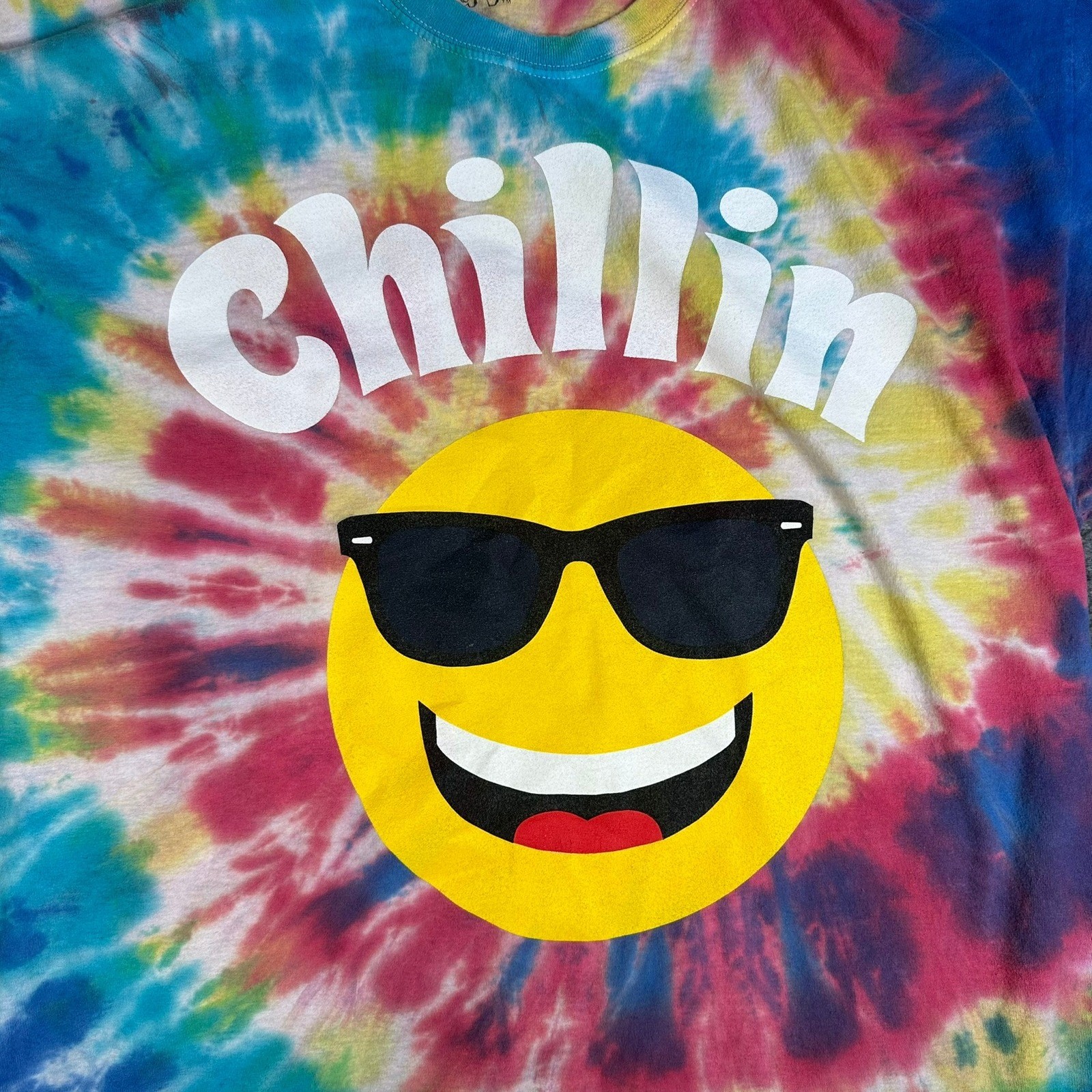 Tee Luv Mens Chillin Smiley Face Sun Tie Dye Graphic T-Shirt XL Multicolor gallery