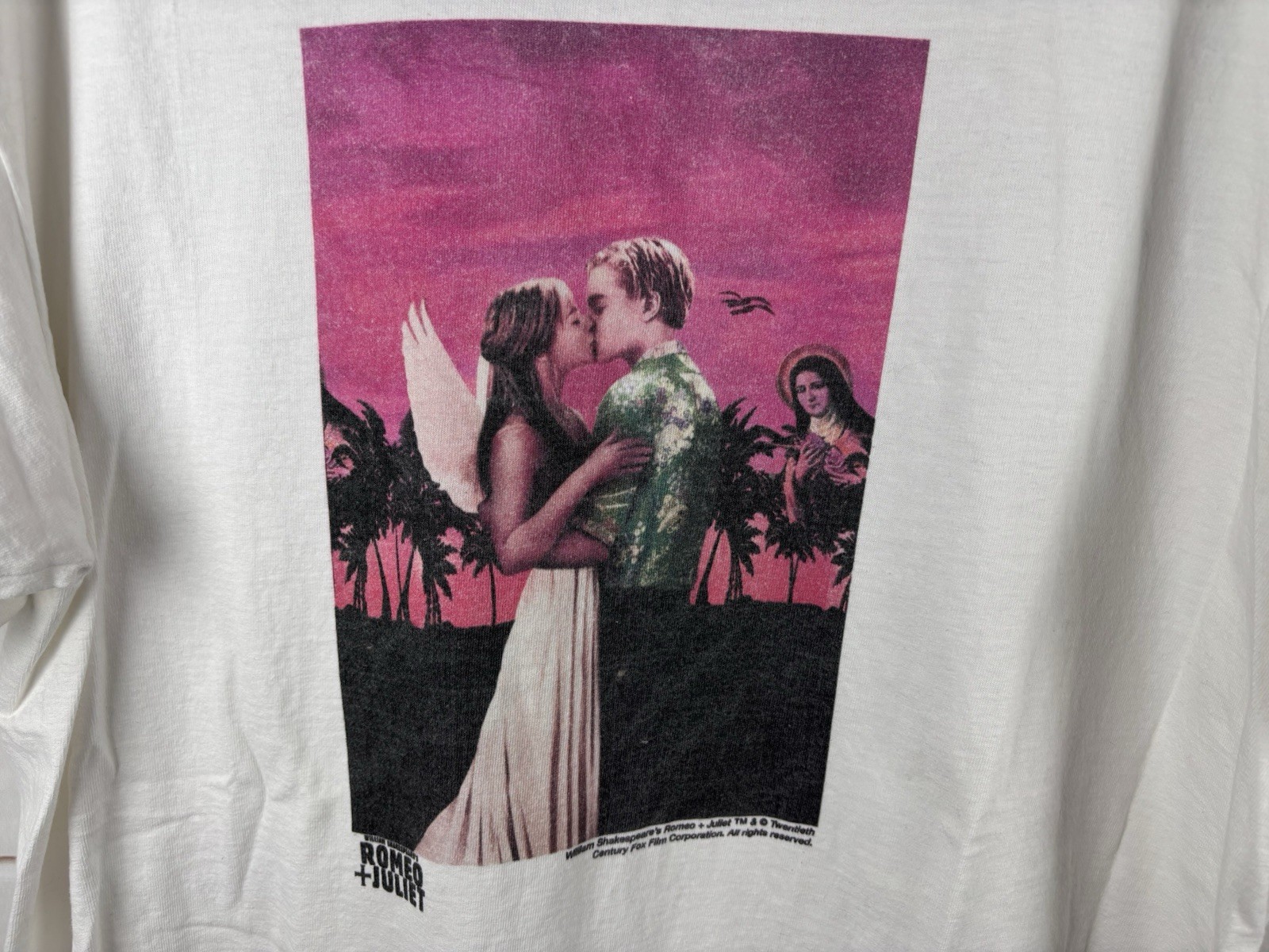 Dumbgood Romeo + Juliet Movie Shirt Size Large White 20’th Century Fox gallery