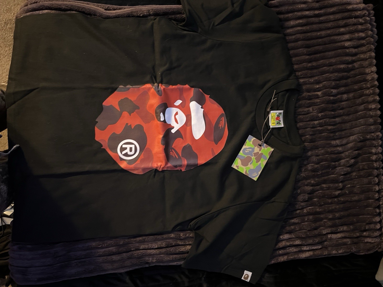 A Bathing Ape BAPE Black Ape Head Graphic Print Crew Neck T-Shirt Men’s S gallery
