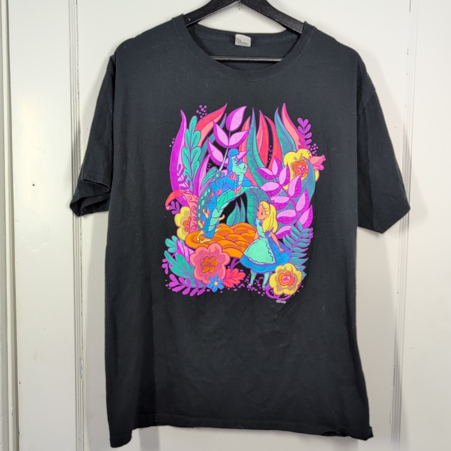 Disney Alice In Wonderland Caterpillar Mushroom Adult Sz Large 100% Cotton GUC