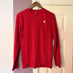 Apple Long Sleeve T-Shirt Medium Tech Red Employee Merch Logo Cotton Tee M