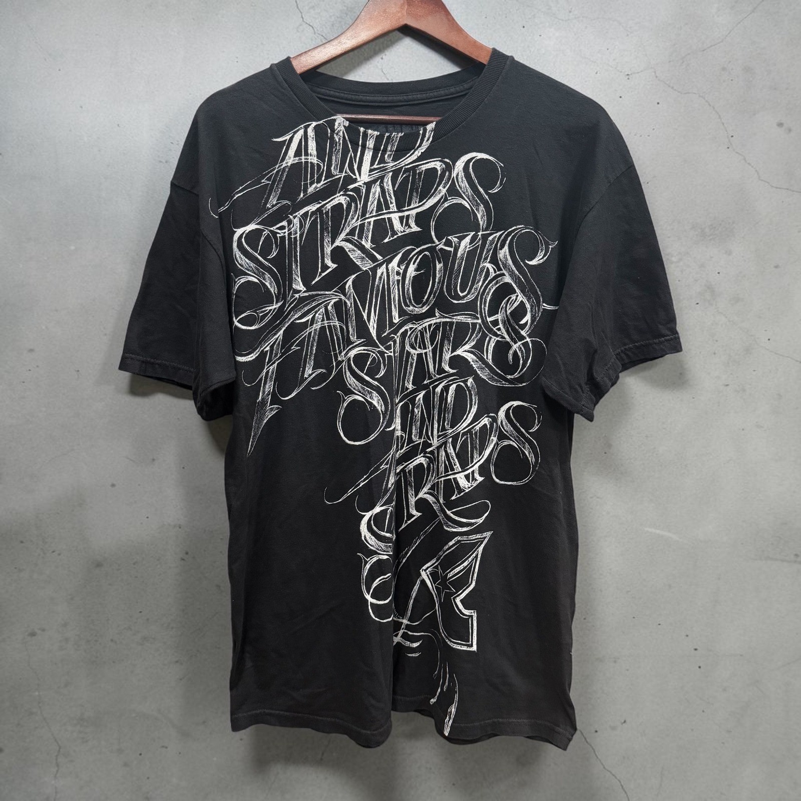 Famous Stars and Straps Mens Large Black Graphic Script Logo T-Shirt Streetwear gallery