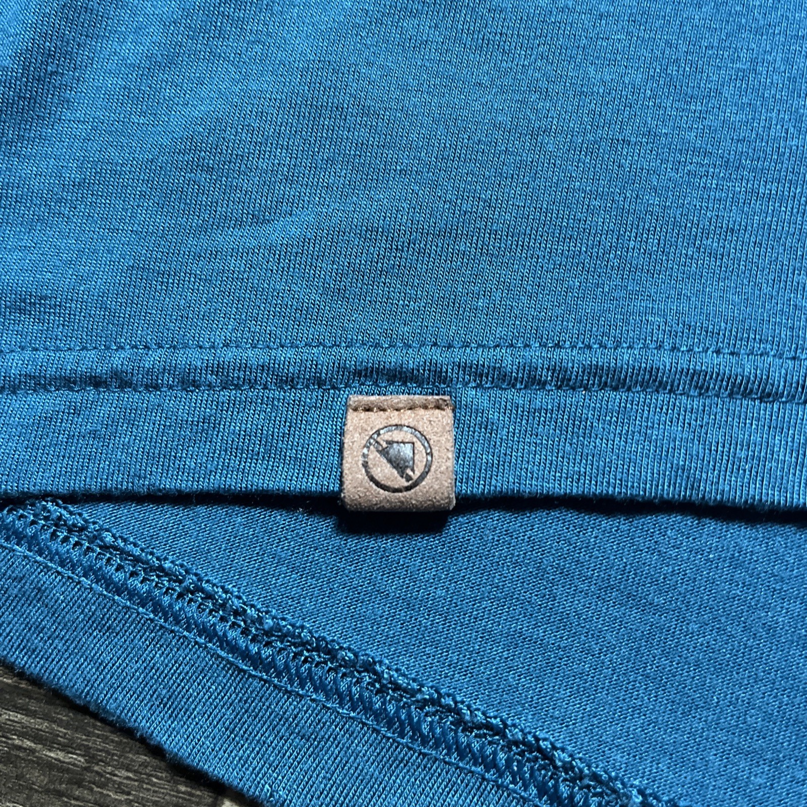 Endura BaaBaa Blend Baselayer Mens XXL Blueberry Lyocell Wool Slim LS Raglan EUC gallery