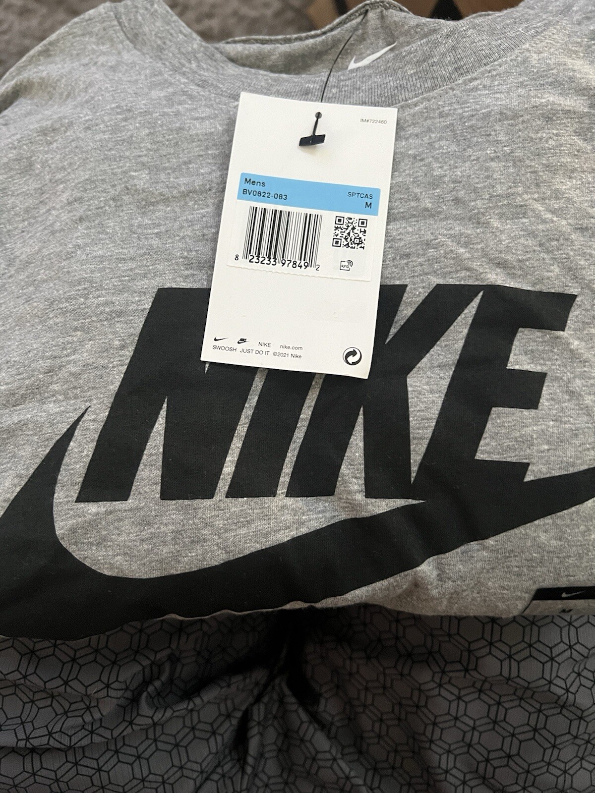 Nike Men's Athletic Wear Short Sleeve Logo Swoosh T-Shirt Size M gallery