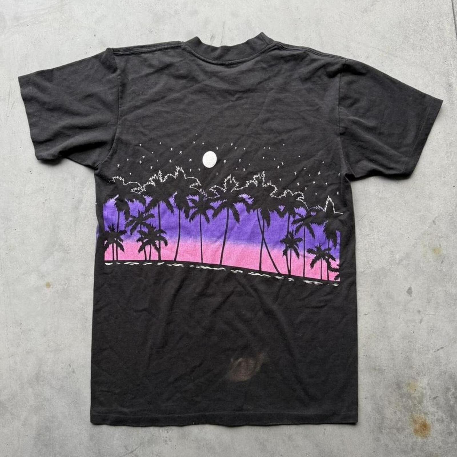 Vintage Cayman Islands Sunset Tee gallery