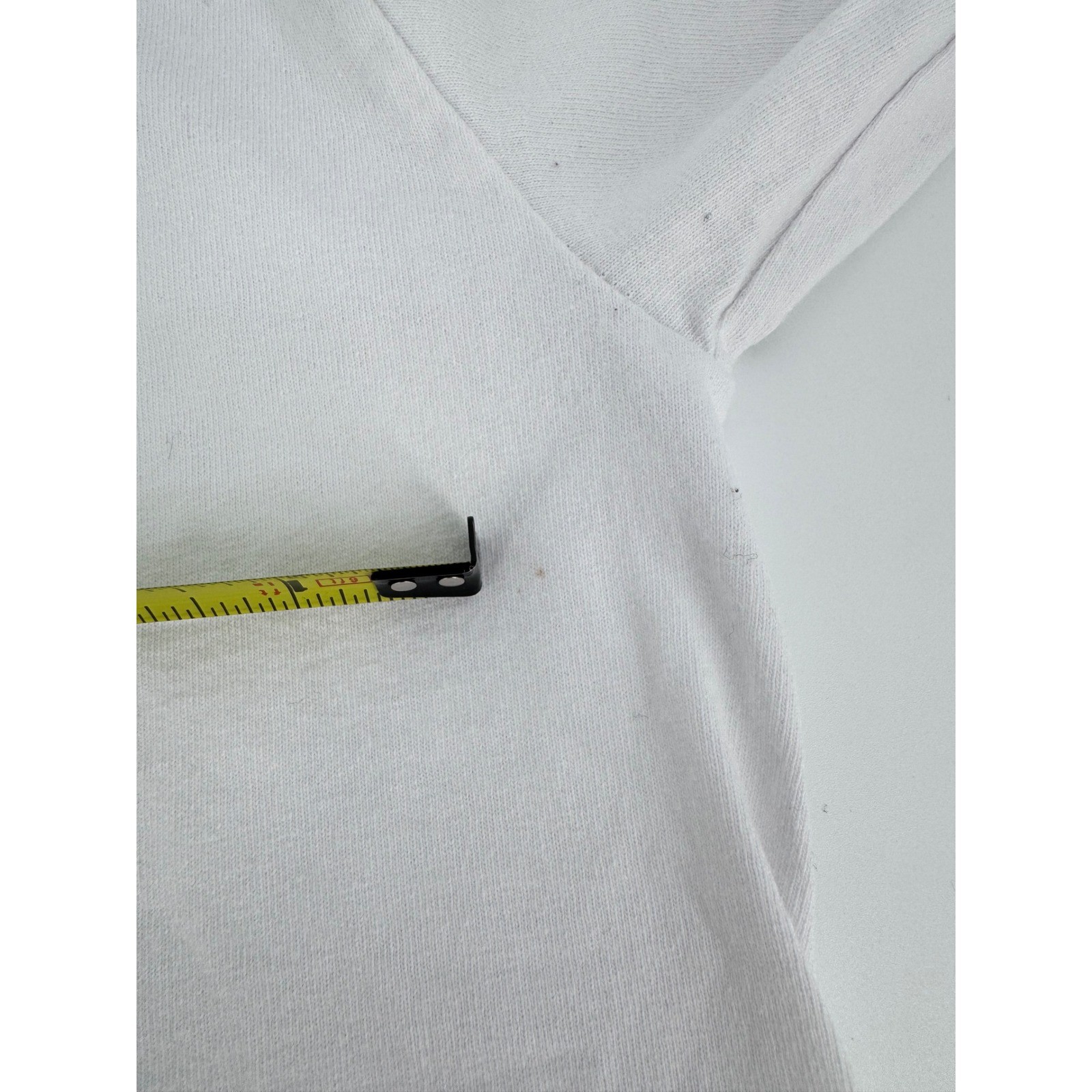Empyre Mens White Short Sleeve Embroidered Logo Patch Cotton T-Shirt Small Skate gallery