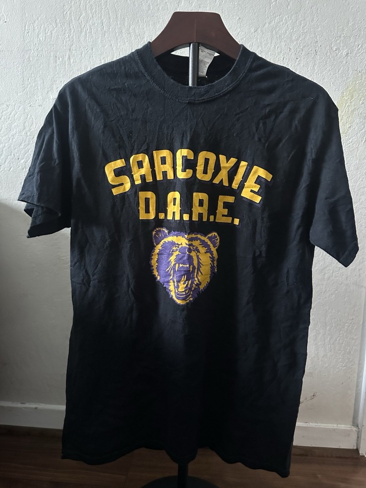 Gildan Heavy Cotton Sarcoxie D.A.R.E. Bear Graphic Black Men’s T-Shirt M