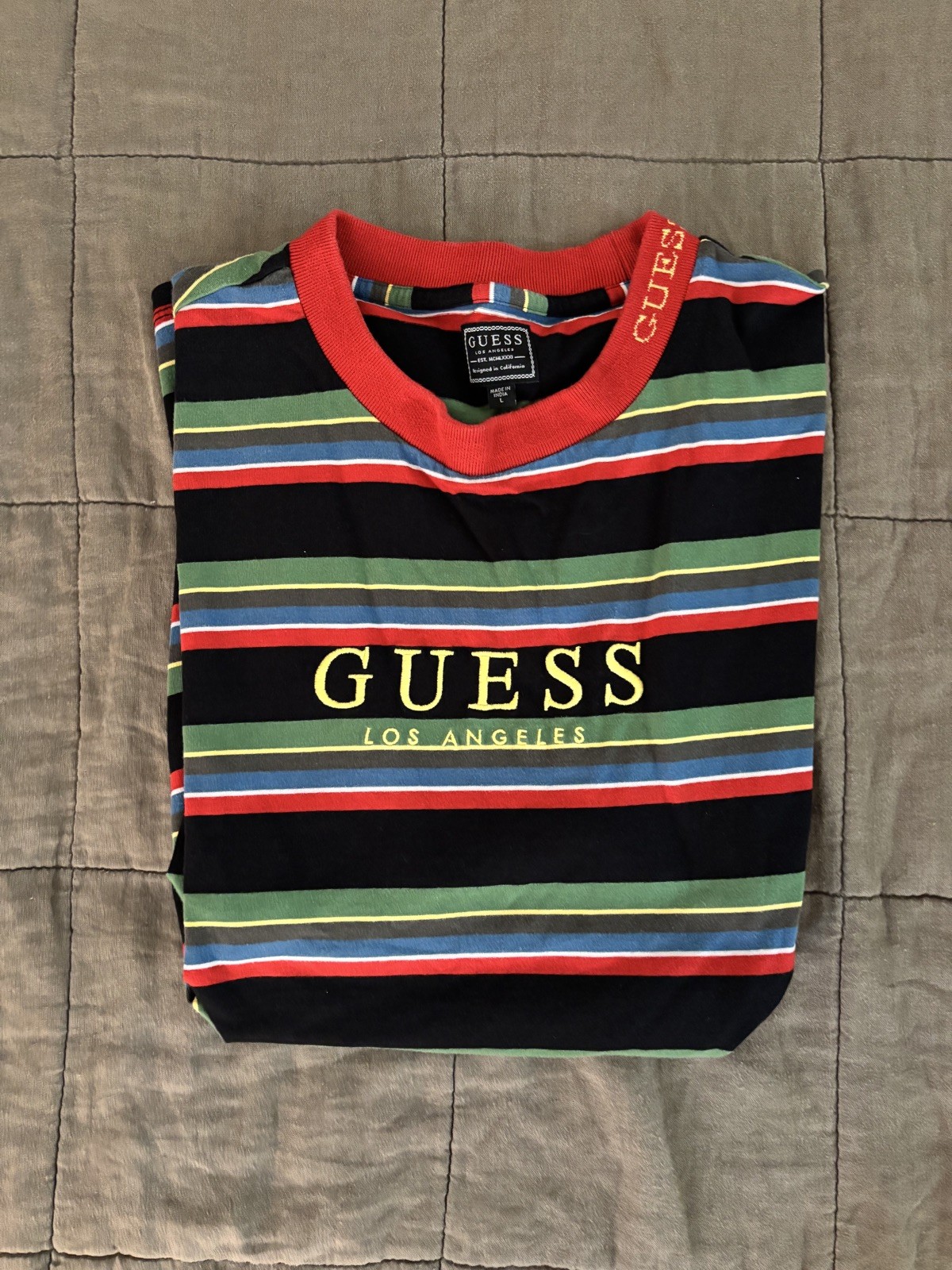 Guess Tee Logo Vintage 90s T-Shirt Large Y2K Hip Hop Streetwear Rap Tee gallery
