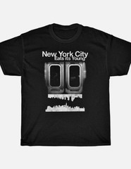 NEW YORK CITY EATS IT’S YOUNG T-Shirt – NYC Crisp How To Make It America