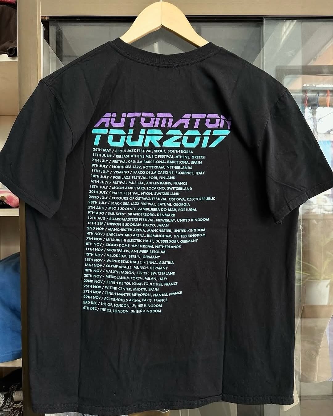 Jamiroquai 2017 Tour Shirt L gallery