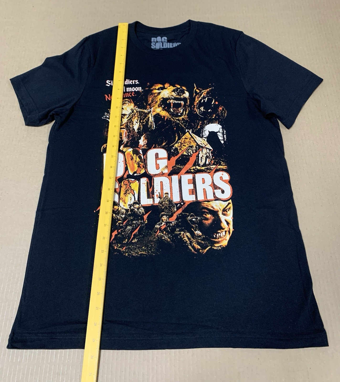 Dog Soldiers Horror T-shirt -LICENSE (great condition)(MEDIUM see description) gallery