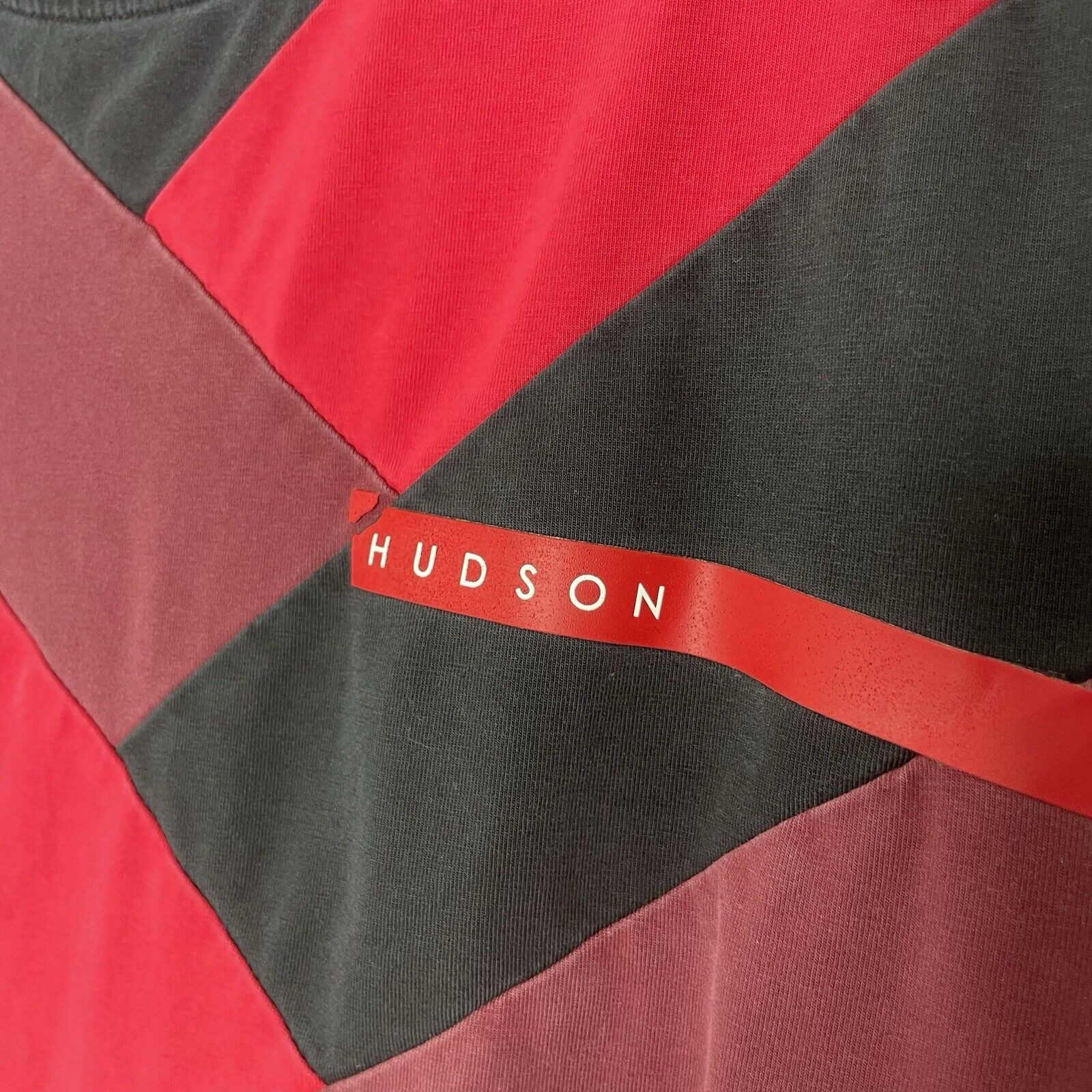 Hudson Outerwear Men’s S Punk Grunge Red Black Chevron Shirt Asymmetrical Hem gallery