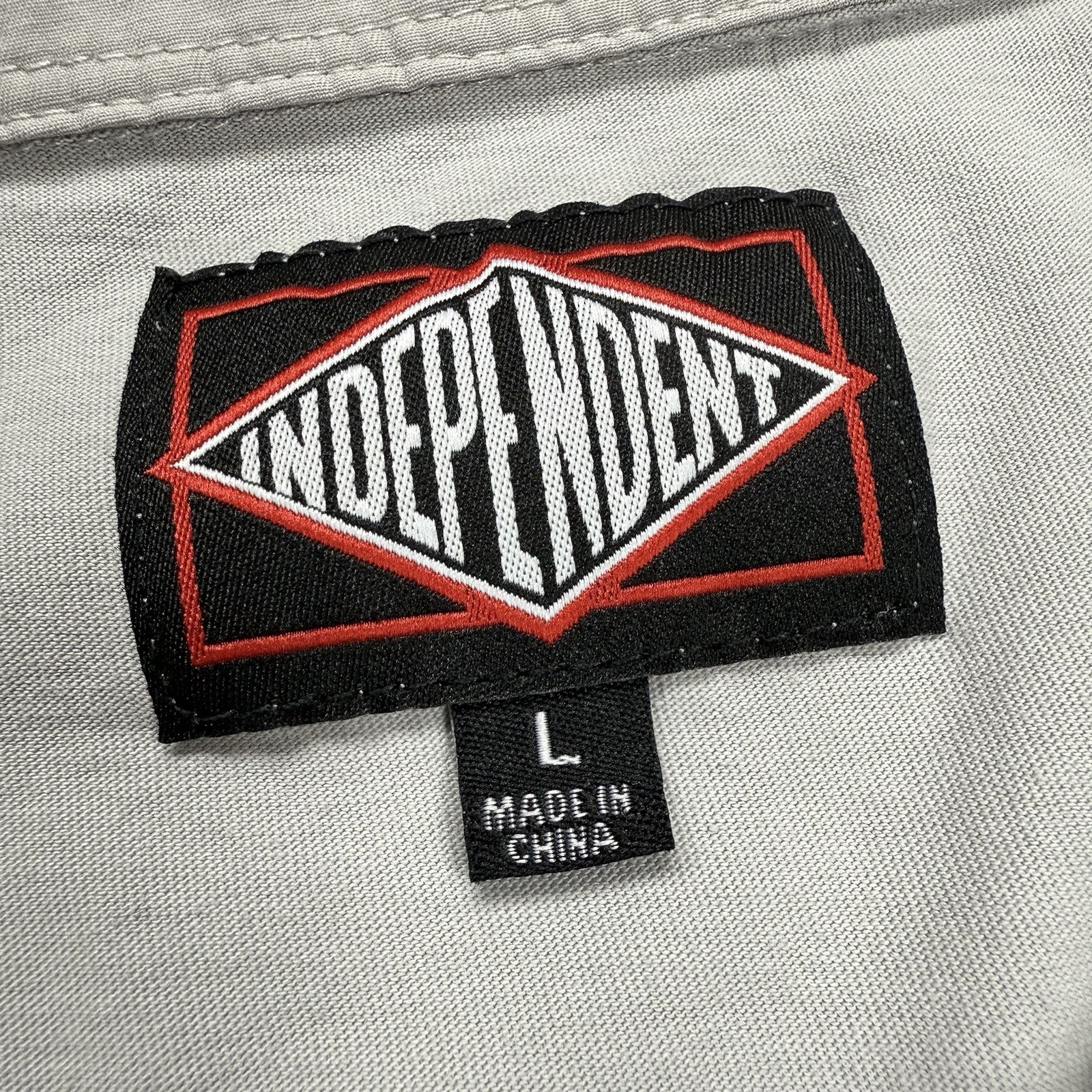 Independent Skate Trucks Mens Spellout Logo Rugby Shirt L Gray Skater Punk Retro gallery