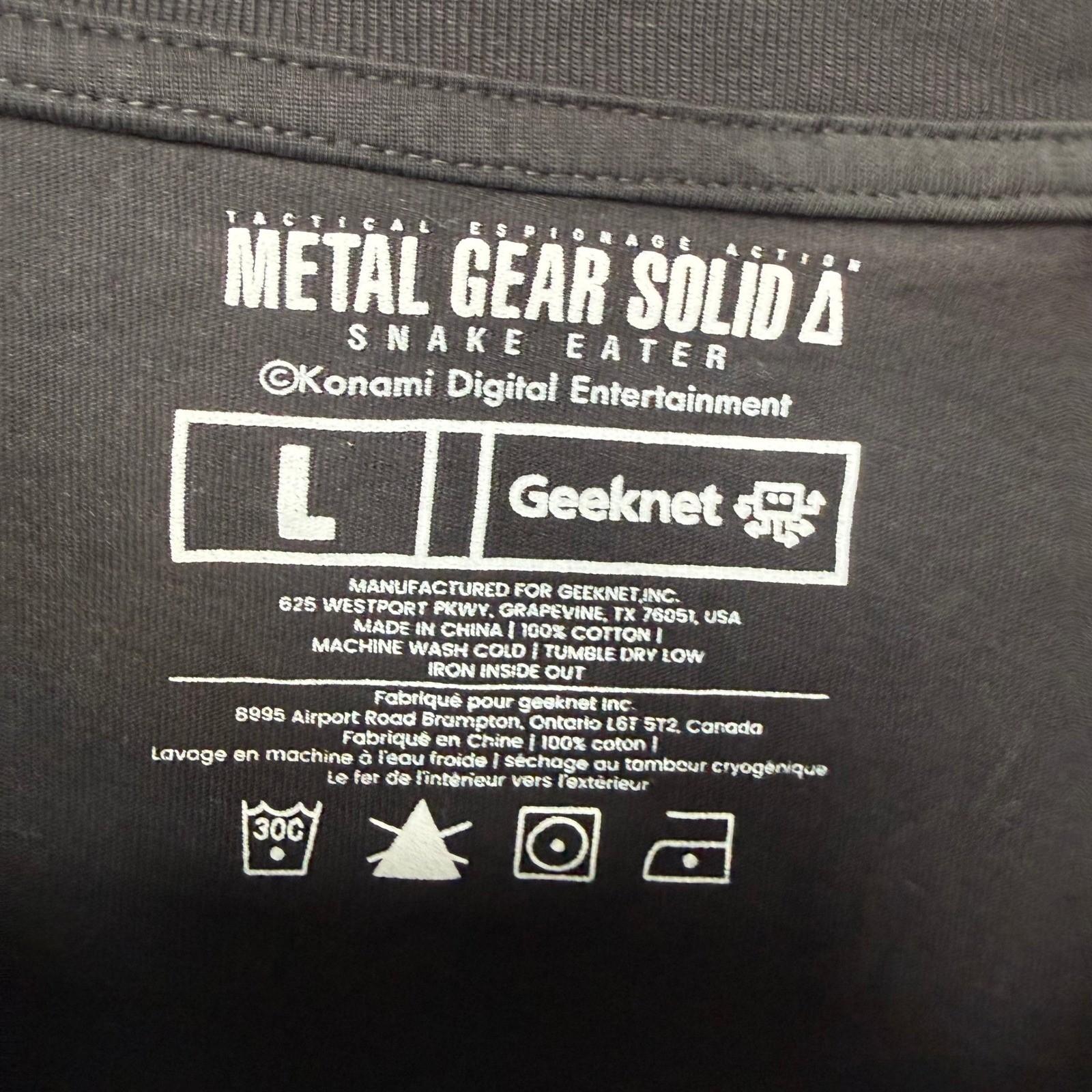 Black Metal Gear Solid Geeknet Tshirt Men Large Black Solid Snake Eater Gamer gallery