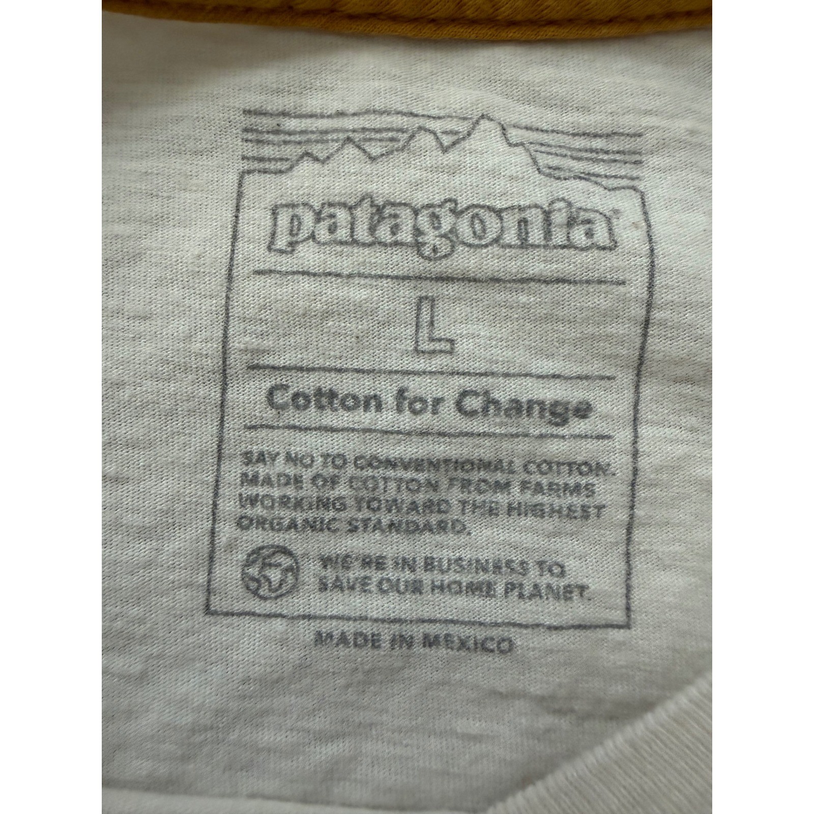 Patagonia Mens Water People Organic Cotton Pocket T-Shirt Cream White Large gallery
