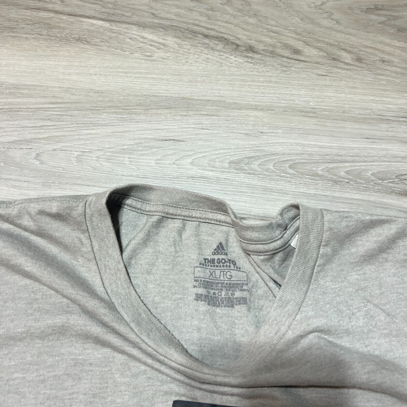 Adidas Shirt Mens XL Extra Large Light Gray Short Sleeve Athletic Go To Tee gallery