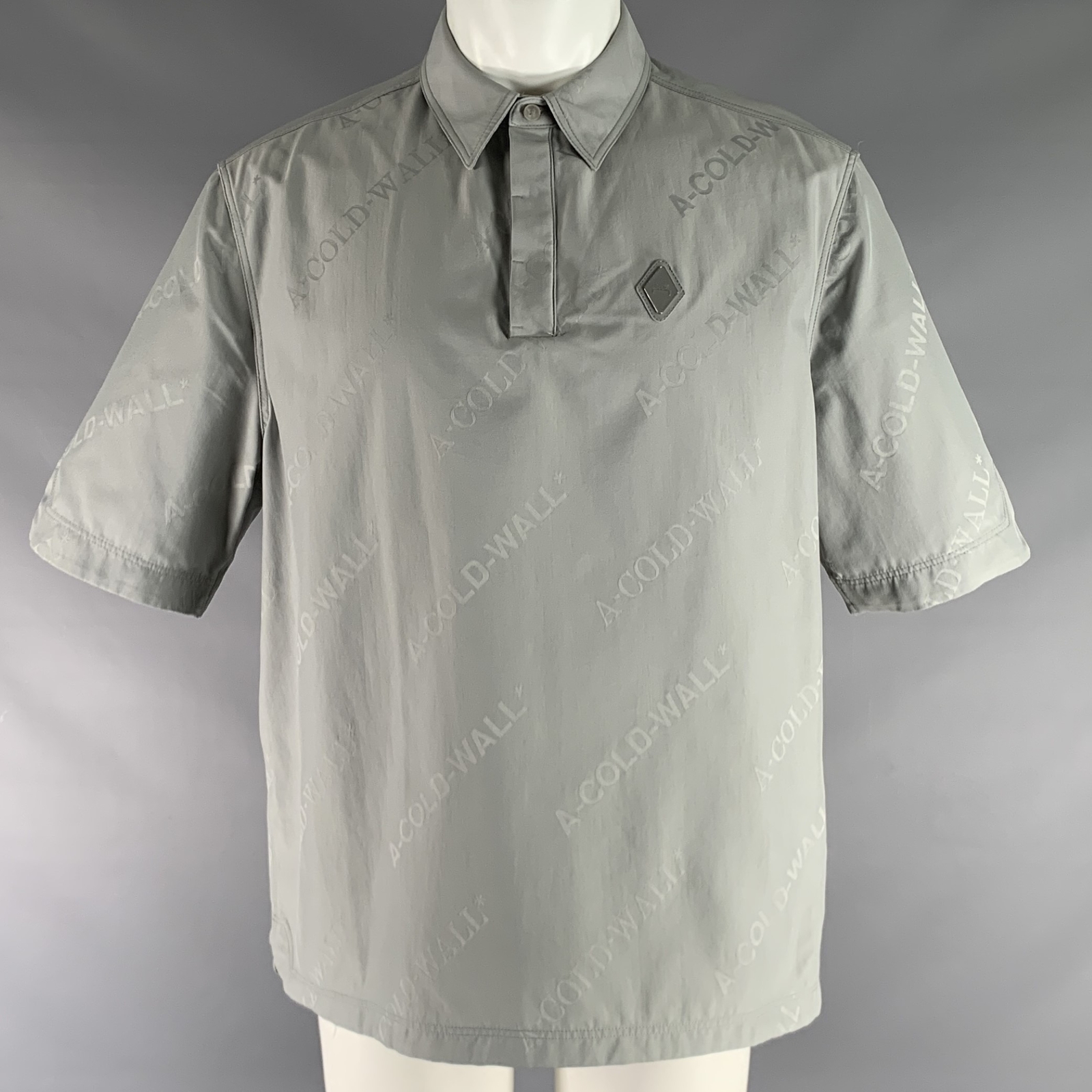 A-COLD-WALL Size M Grey Monogram Polyamide Pop-Over Short Sleeve Shirt gallery