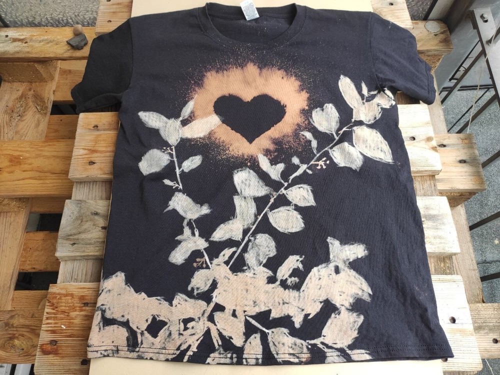 Bleach Dyed T-Shirt Handmade Bleached Shirt DIY