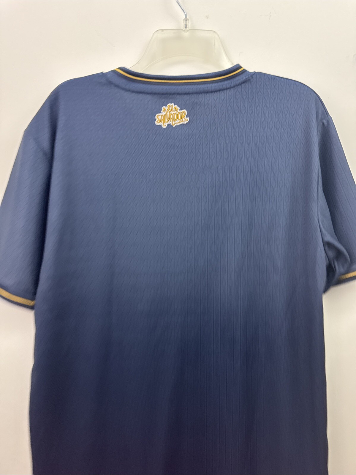 El Salvador Camisas Talla XL gallery
