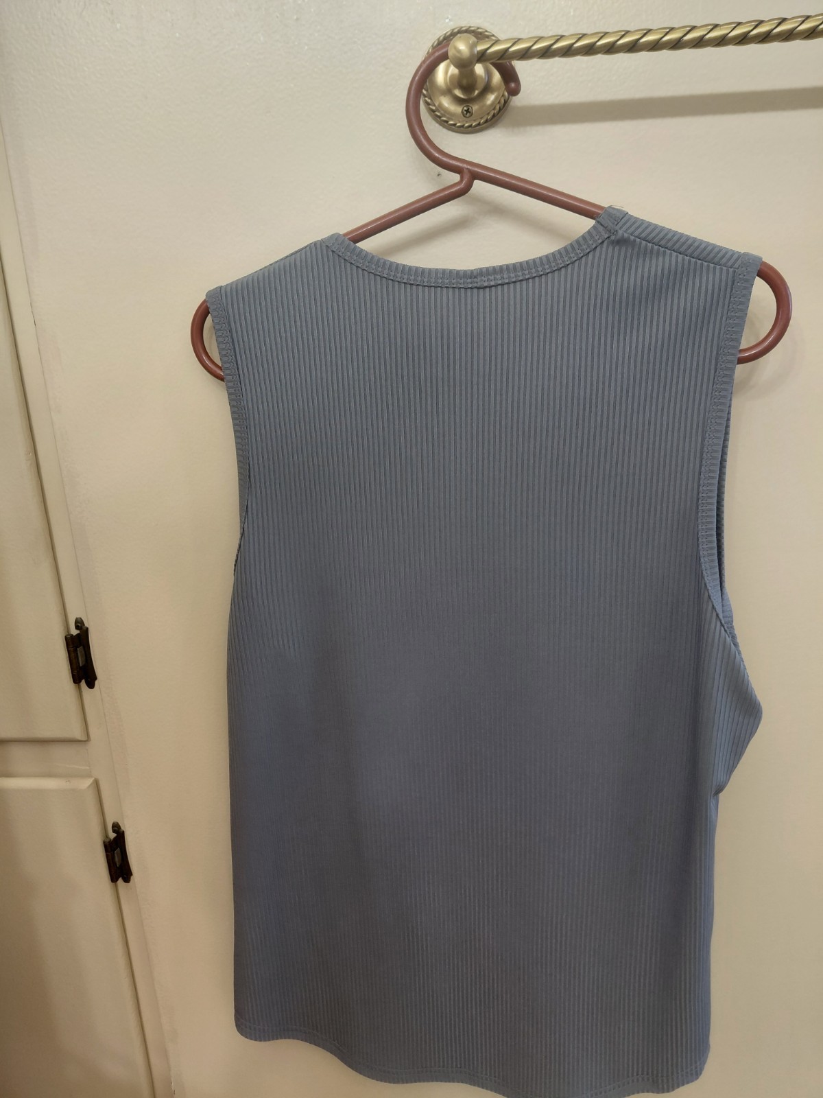 New! Gray 3D Textured Ribbed Sleeveless Men's Shirt. Small. Unbranded. gallery