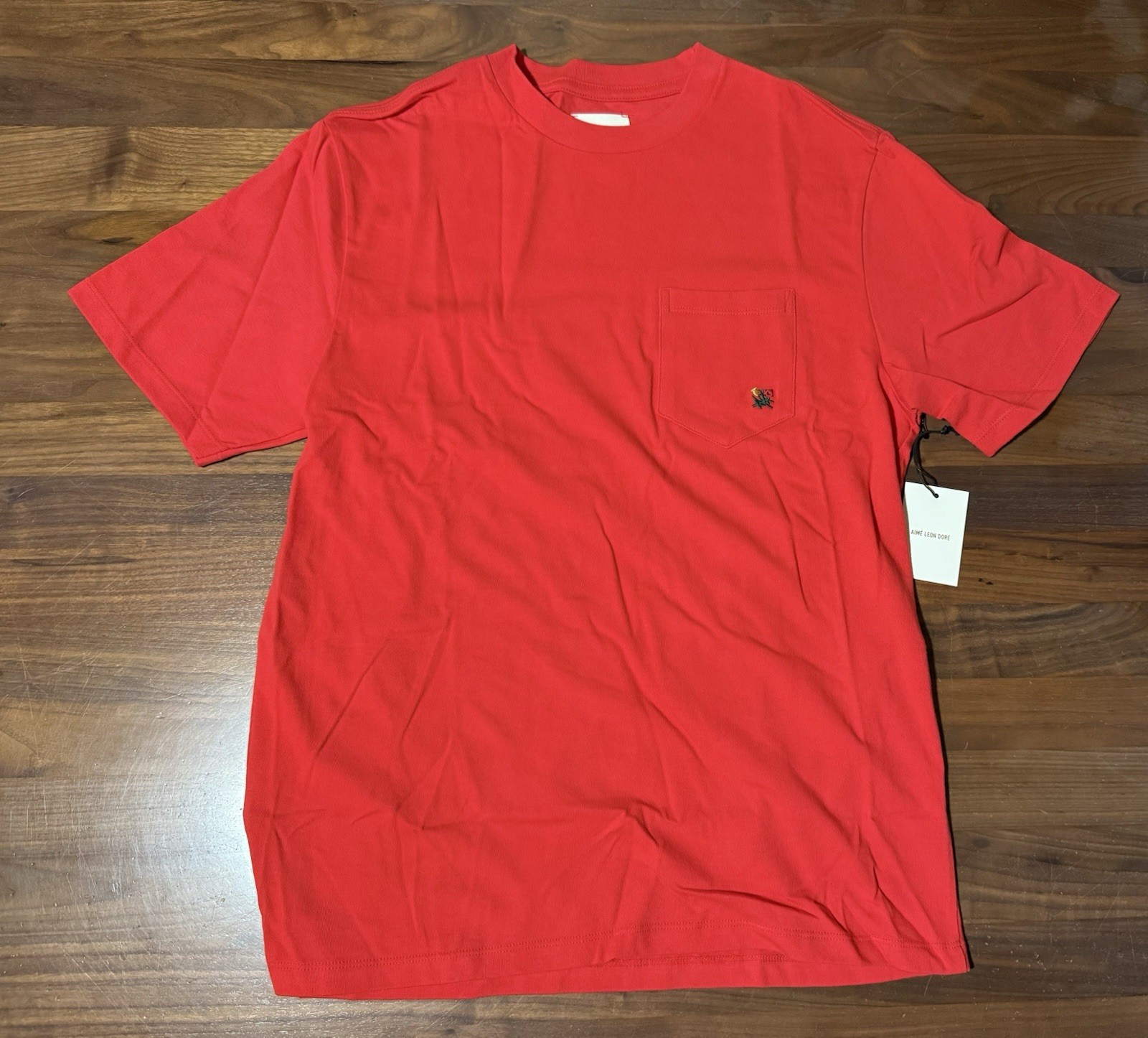 Aime Leon Dore ALD Crest Pocket Tee in True Red Men’s Sz Medium T-Shirt