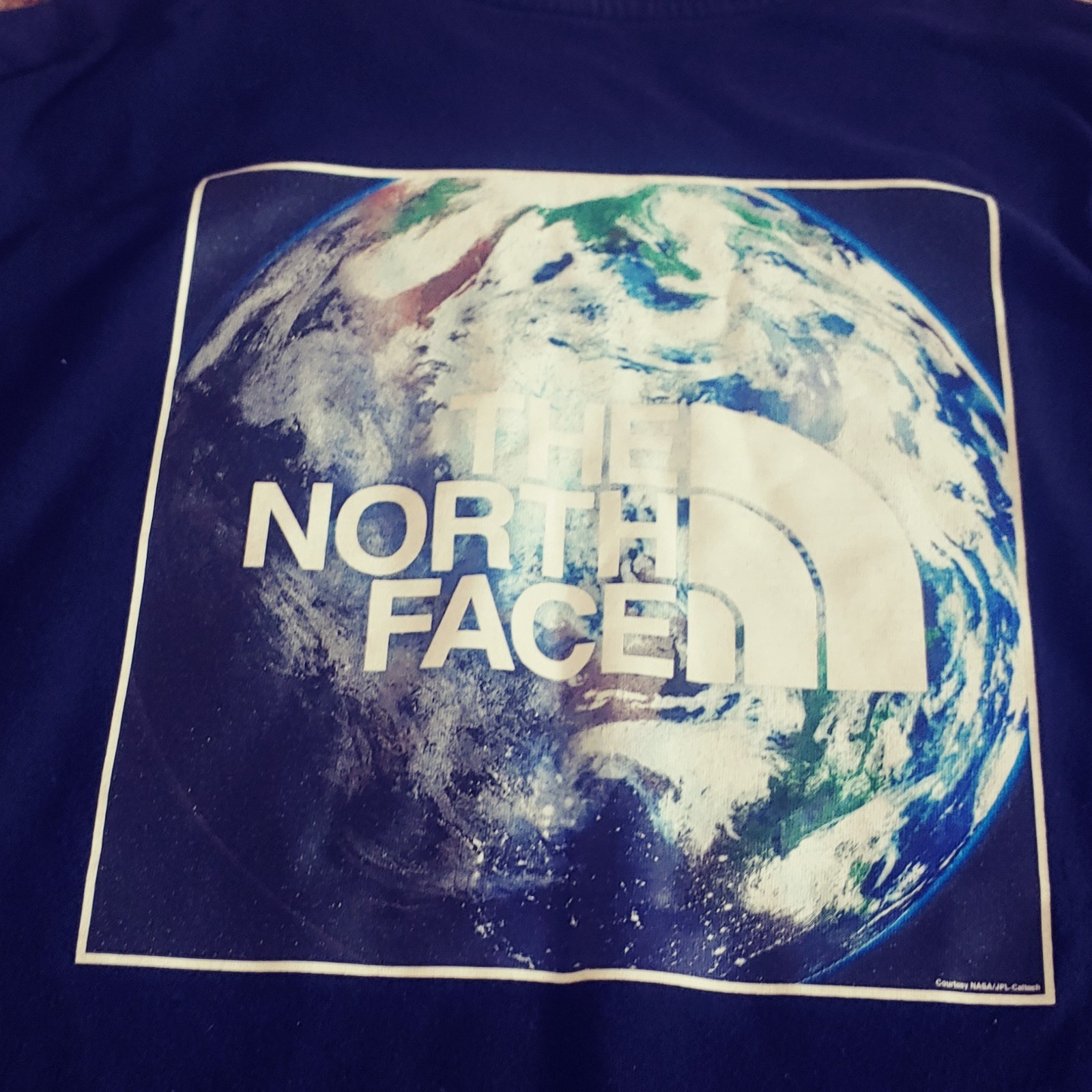 The North Face The World Graphic T Shirt Mens M Go Everywhere Conquer Everything gallery