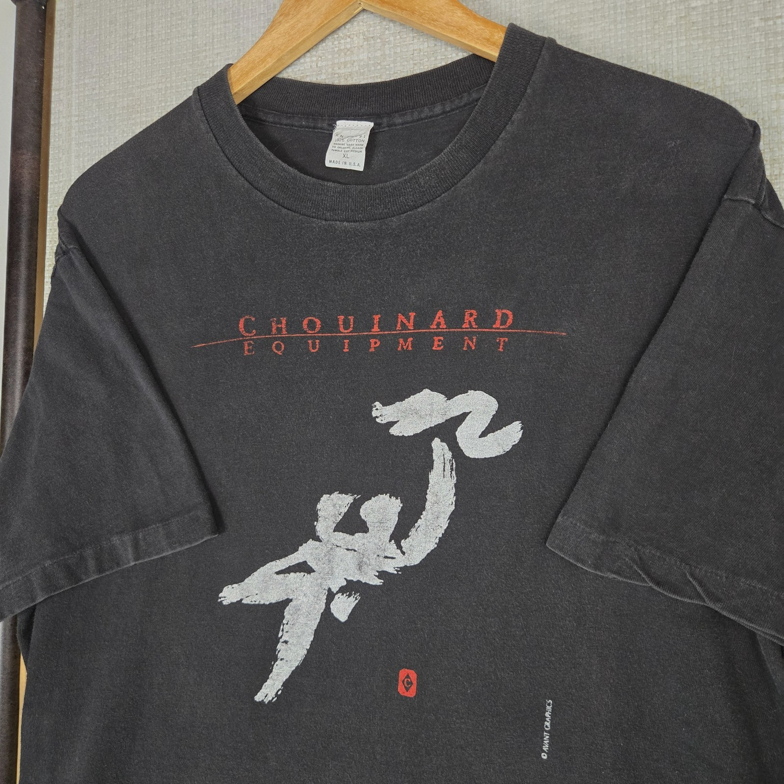 CHOUINARD x AVANT GRAPHICS VTG Mens Size XL T Shirt Made in USA Black PROMO gallery