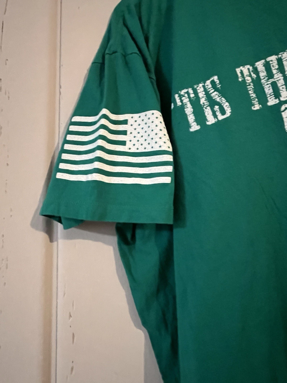 Grunt Style ‘Tis The Season Men’s 2XL Green Christmas T-shirt With Holly EUC gallery