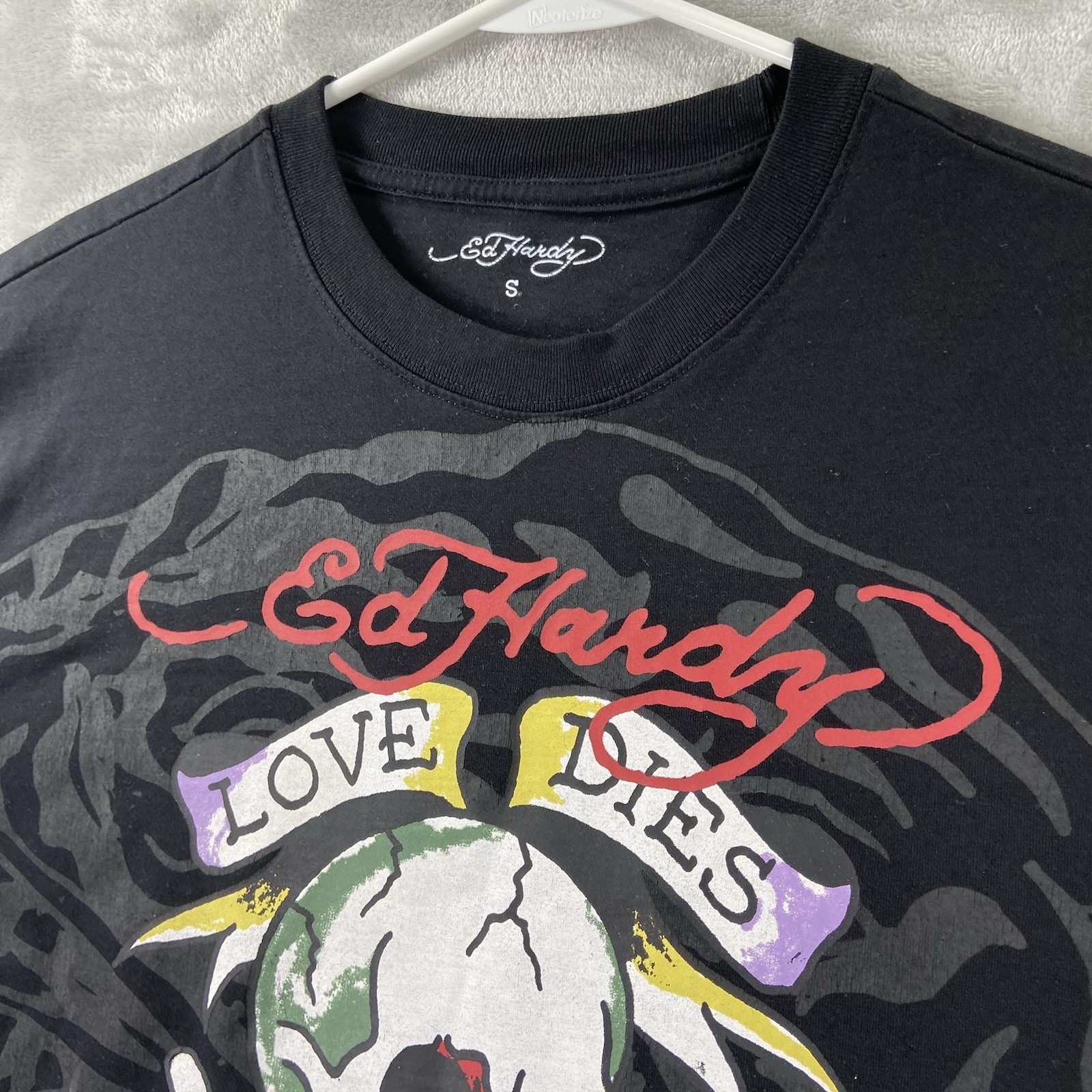 Ed Hardy T-Shirt men's Small Graphic Tee Y2K Skull Love Dies Hard Art Crew Neck gallery