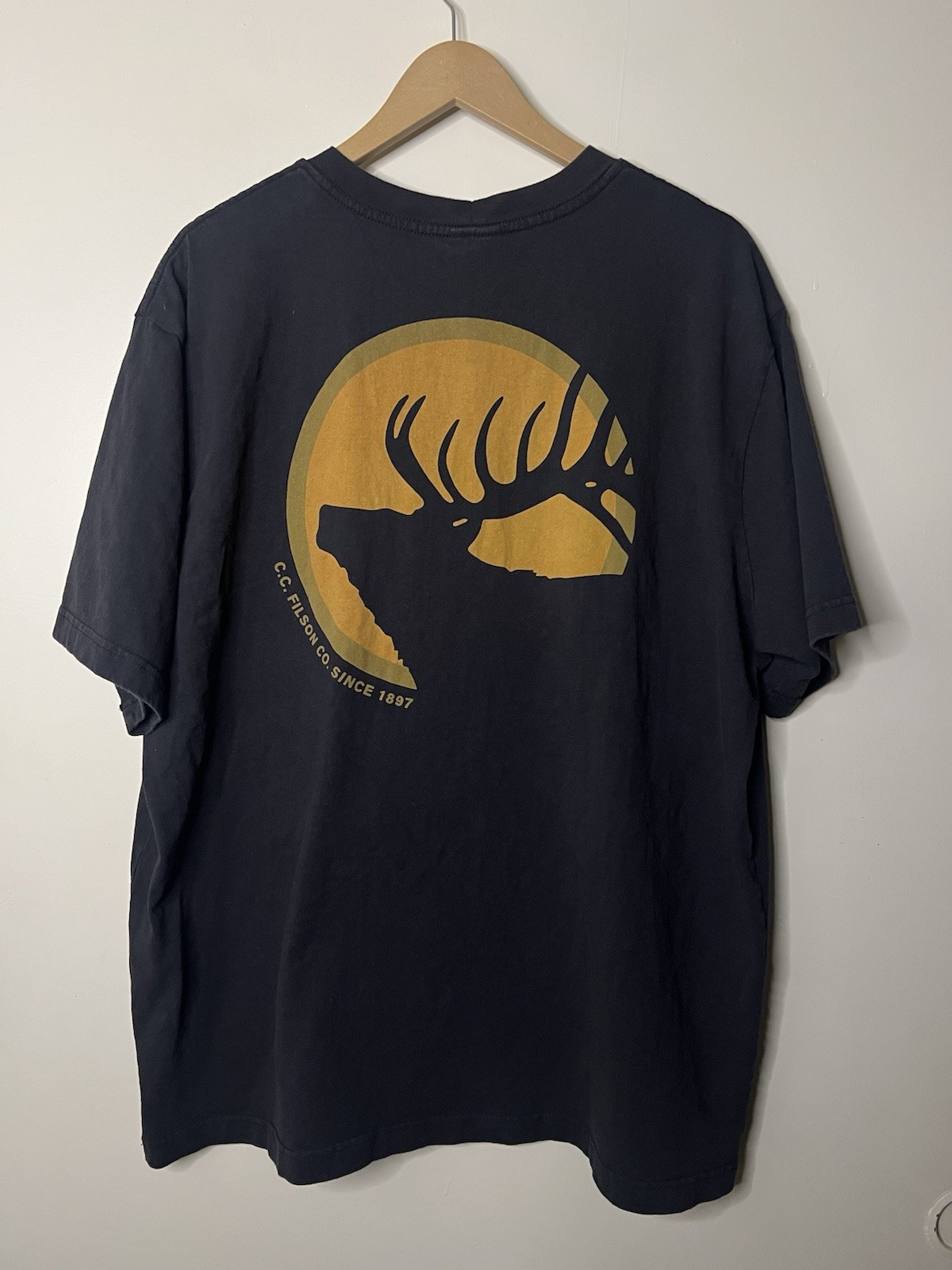 CC Filson Original Alaska Outfitter T Shirt Size 2XL *FLAW* gallery