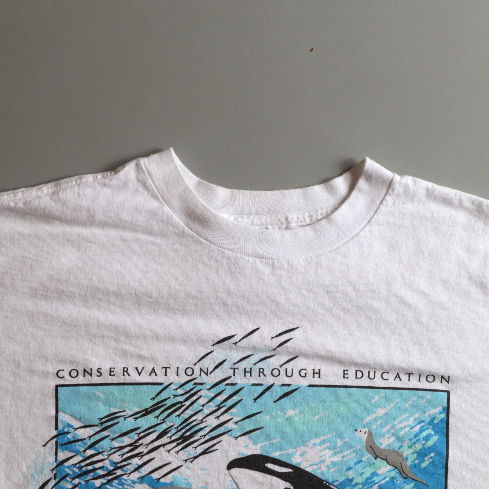 Vintage Sea World T Shirt Killer Whale 90s White Mens XL Boxy Fit gallery