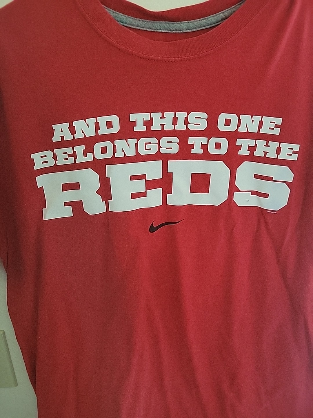 Nike Cincinnati Reds Red T-Shirt Size L And This One Belongs To The Reds MLB NL gallery