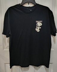 Peanuts Unisex Adults M Black Crew Neck Short Sleeve Graphic T-Shirt Snoopy