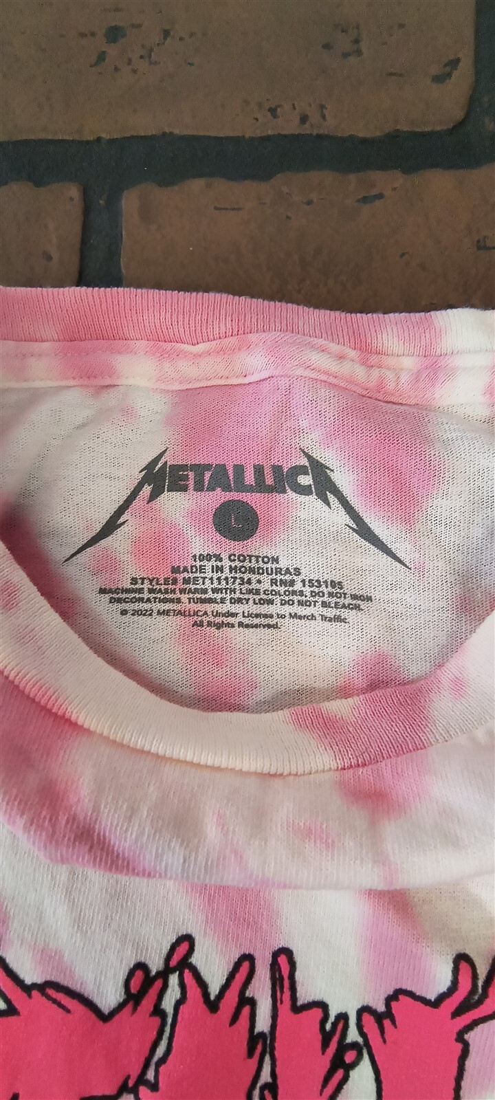 METALLICA - 2022 Pink T-shirt ~Licensed / Never Worn~ XS S M L XL gallery