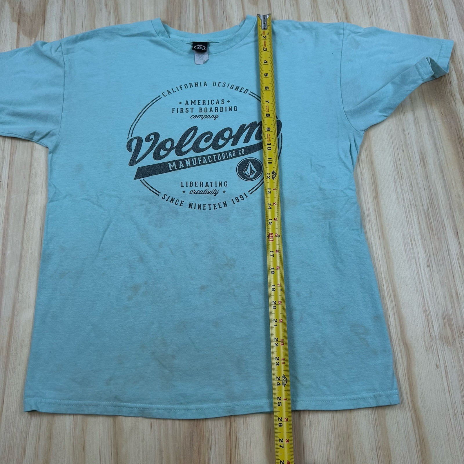 Vintage Y2K Volcom Thrashed T-Shirt Blue Spellout Print Stains USA Faded Skate gallery