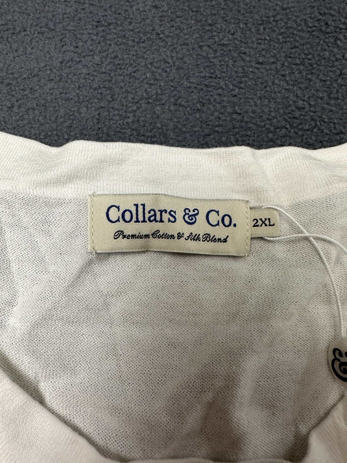 NWT Men’s Collars & Co Premium Cotton and Silk Blend T Shirt White Size 2XL gallery