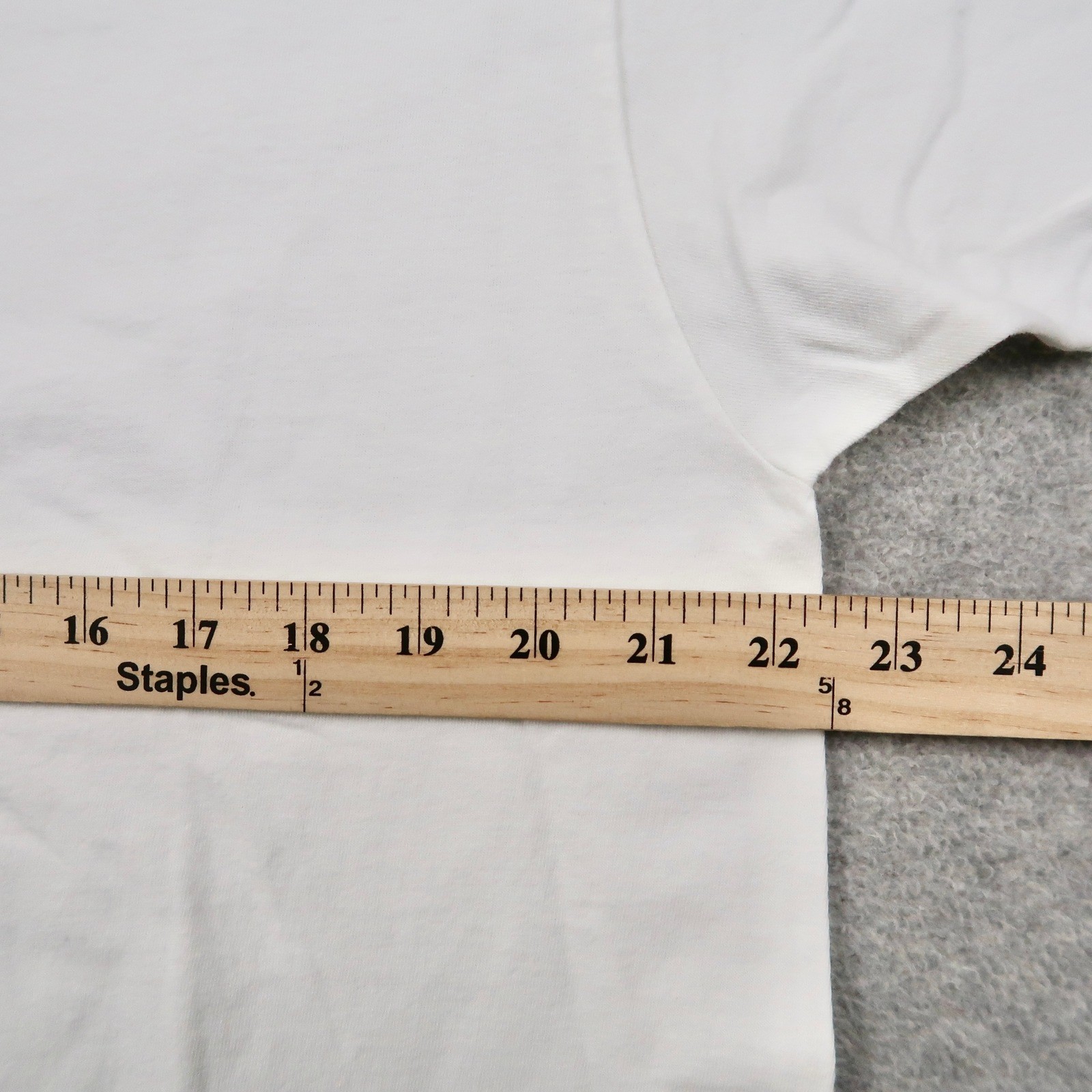 Kirkland Signature Select Mens XL White Combed Cotton Crewneck T-Shirt 4186 gallery