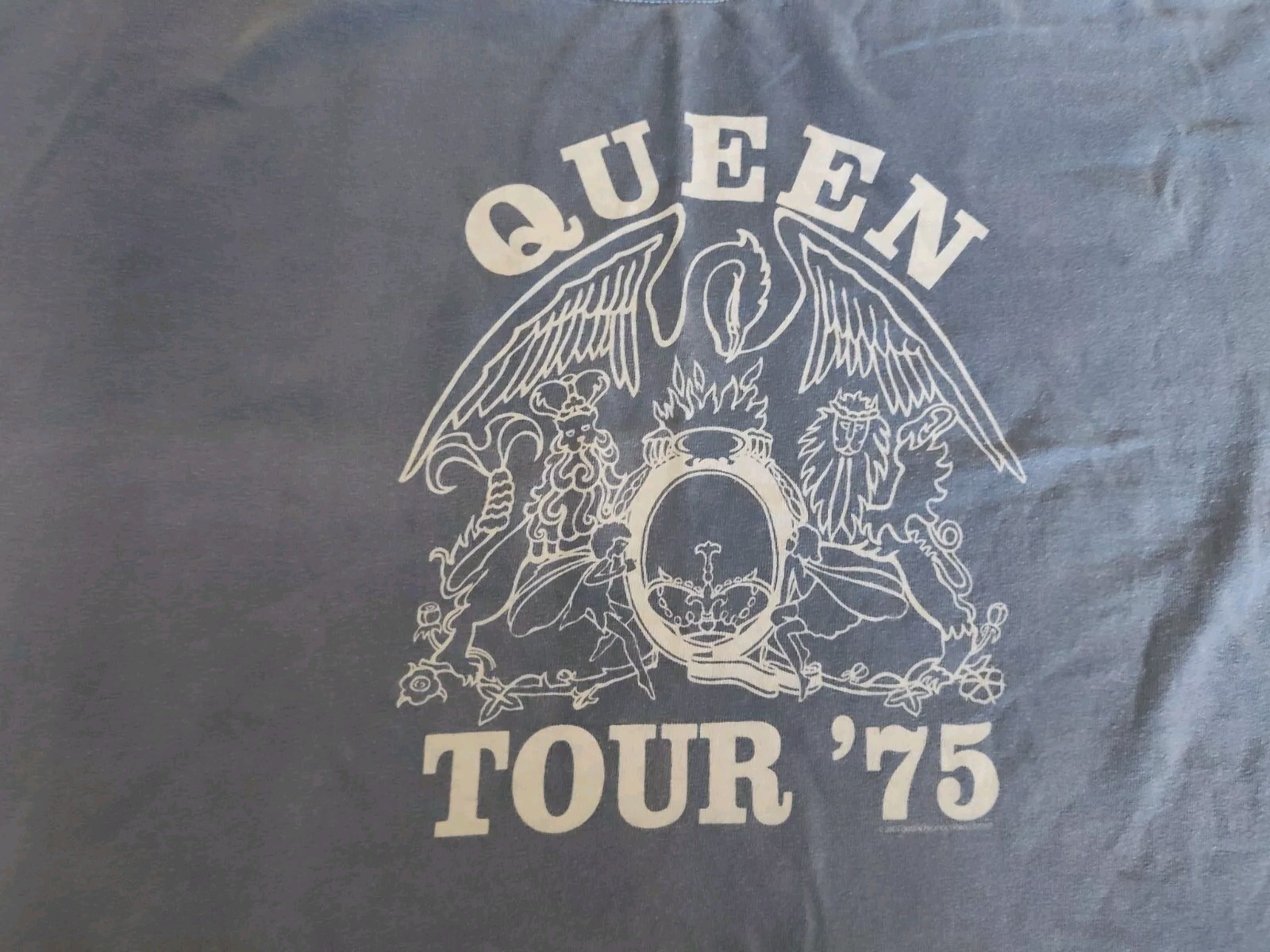 2005 QUEEN Tour '75 Graphic Logo Rock Music Band T-Shirt Sz 2XL XXL gallery