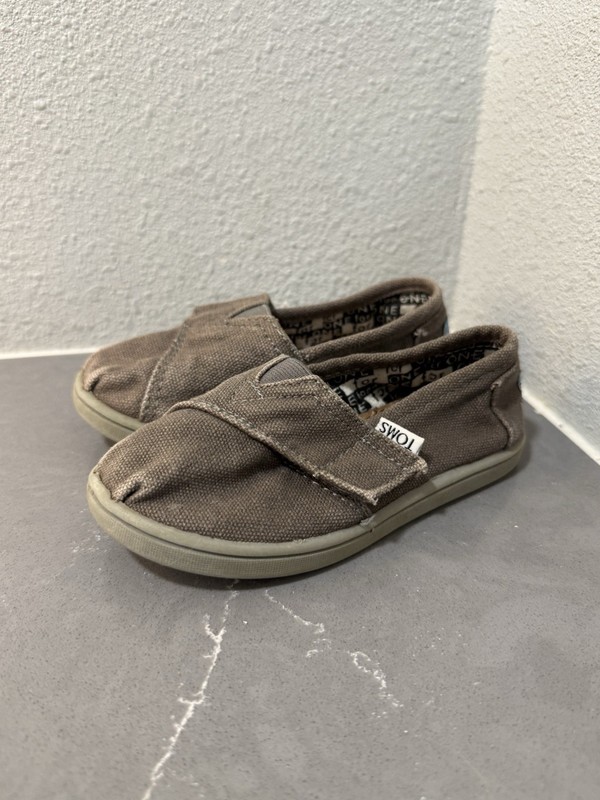 TOMS Kids Size T8 Slip-On Strap Canvas Shoes Gray Brown Toddler Unisex