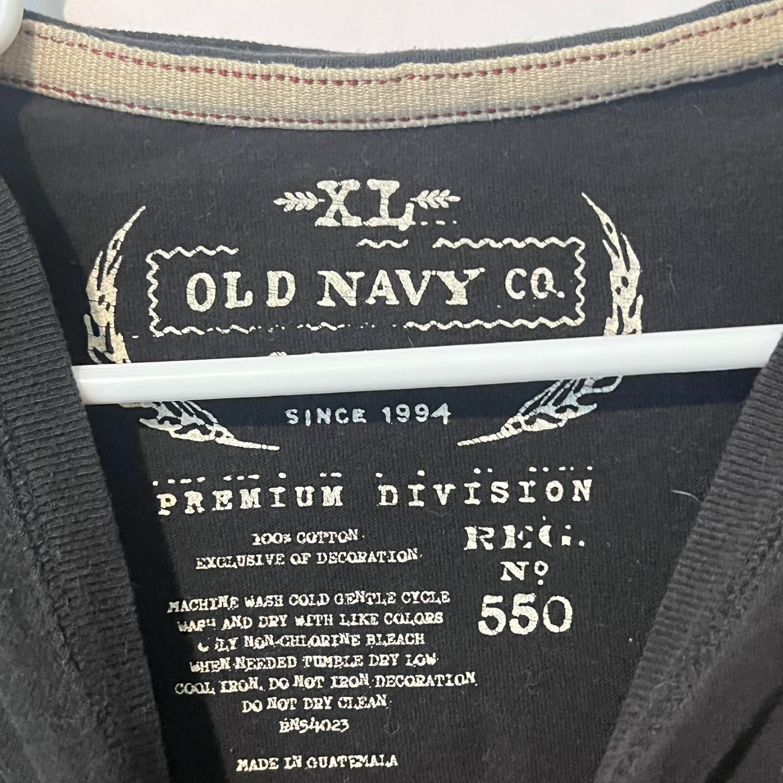 Old Navy Mens T-Shirt Size XL Black Faded Embossed American Heritage Co. gallery